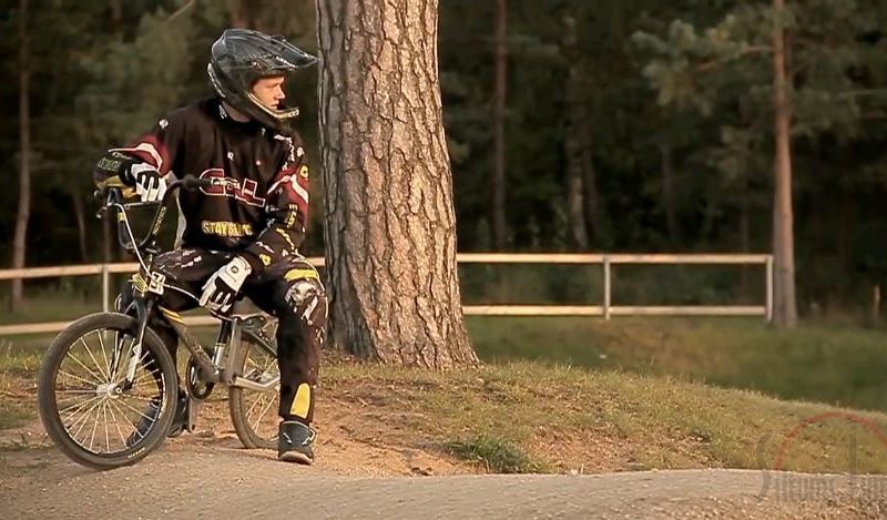 MONUM’ helps and supports the BMX rider Gustavs Petersilis, who radically changed his life as a result of a severe fall