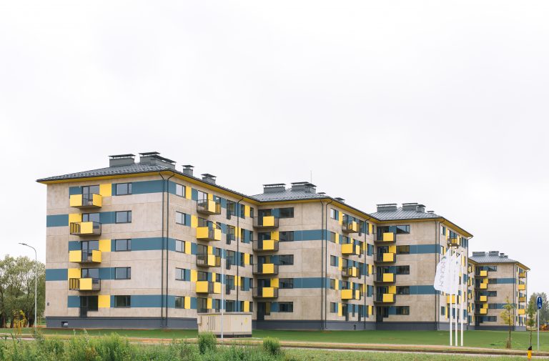 Daudzdzīvokļu īres namu būvniecība Valmierā