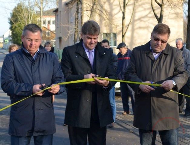 MONUM и самоуправление Балвского края торжественно открыли реконструированный участок улицы Бривибас